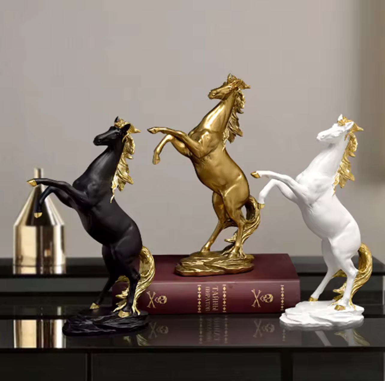 Horse Statue Resin Horse Figurine Animal Sculpture Decor Collective Ornaments Desktop Figures for Cabinet Restaurant Store Decor - White Gold - Image 3