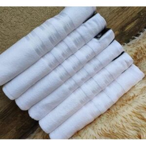 Prestige bath towel white