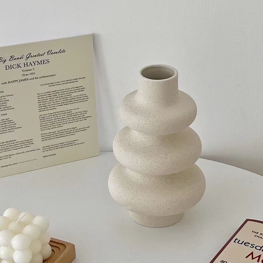 Modern Minimalist Spiral Shaped Decorative Flower Vase - Image 2