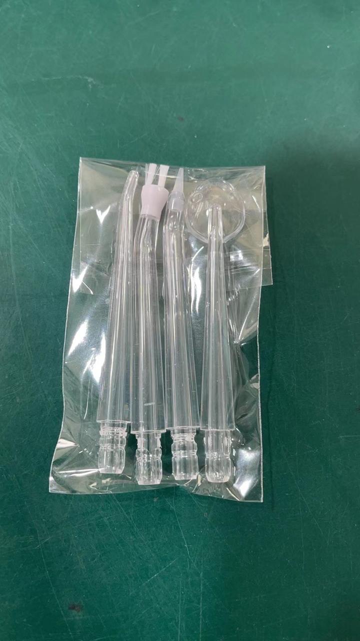 4 nozzles New Dental Water Jet Oral Irrigator / Teeth Cleaner/ Dental Water flosser green , white pink
- Image 7