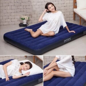 INTEX INFLATABLE MATTRESS with ELECTRIC pump Size:4x6