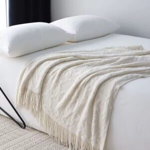 Cozy Throw Blanket with Tassels – Soft Sofa & Bed Cover 130×170cm | Luxury Home Decor Kenya