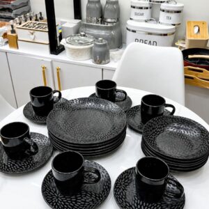 24pcs Black Dinner Set – Elegant Complete Tableware Set (6 Cups, Bowls & Plates) | Modern Dining Set Kenya